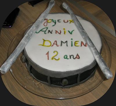 drum cake - Cake by santanasoares