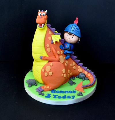 Mike the Knight Cake - Cake by Sue Butterworth