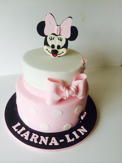 Minnie Mouse - Cake by lesley hawkins