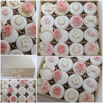 The Countess of Grantham Vintage Cupcakes - Cake by TiersandTiaras