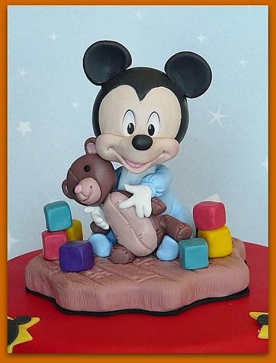 Toddler Mickey - Cake by Silvia Caeiro Cakes