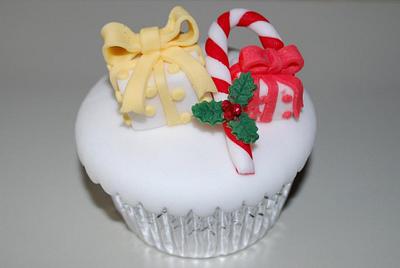 Christmas cupcakes - Cake by cakesbysilvia1