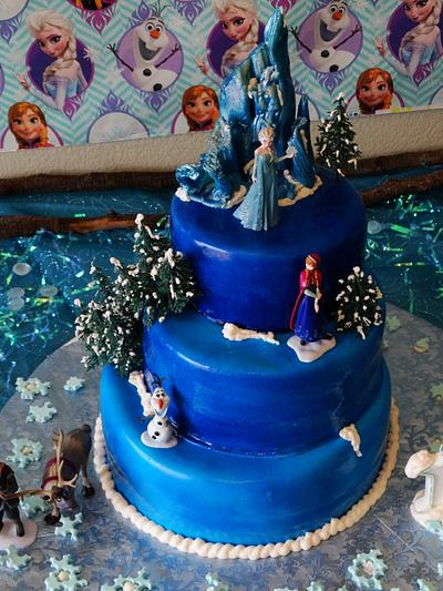 Frozen - Cake by Lisa May
