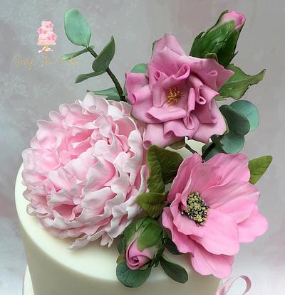 A collection of sugar flowers  - Cake by Seize The Cake