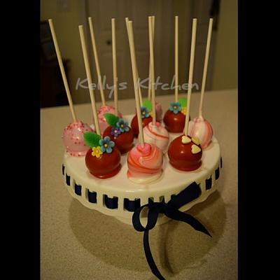 Cake pops - Cake by Kelly Stevens