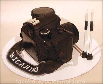 Canon Camera - Cake by Bolo em Branco [by Margarida Duarte]