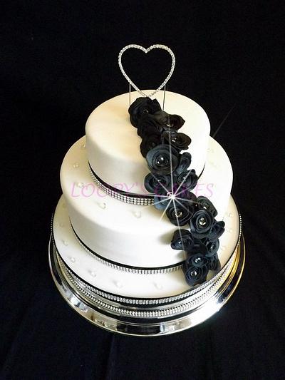 Small 2 tier wedding cake - Cake by Loopy