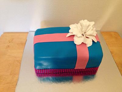 A gift for her - Cake by Madeline 