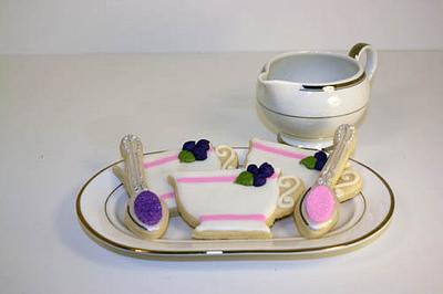 Teacup and Spoons - Cake by Prima Cakes and Cookies - Jennifer