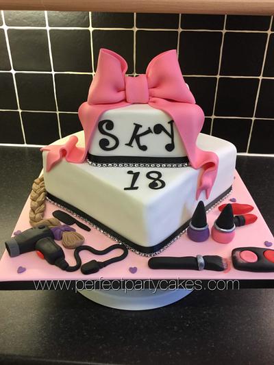 Make up & Hairdressing - Cake by Perfect Party Cakes (Sharon Ward)
