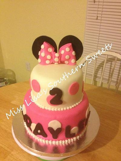 Minnie - Cake by Lisa Weathers