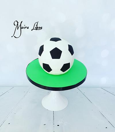 Soccer ball - Cake by Maira Liboa