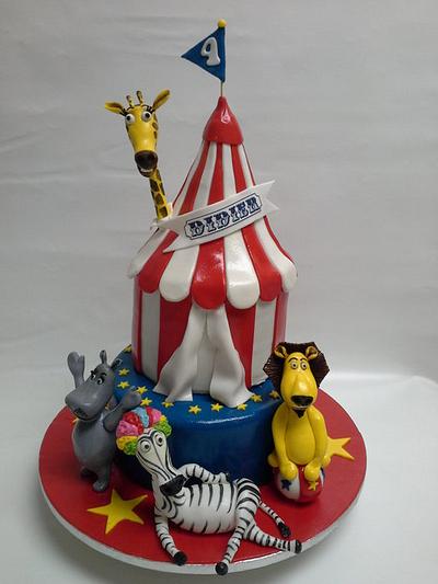 Madagascar Circus Cake - Cake by HannelieMills