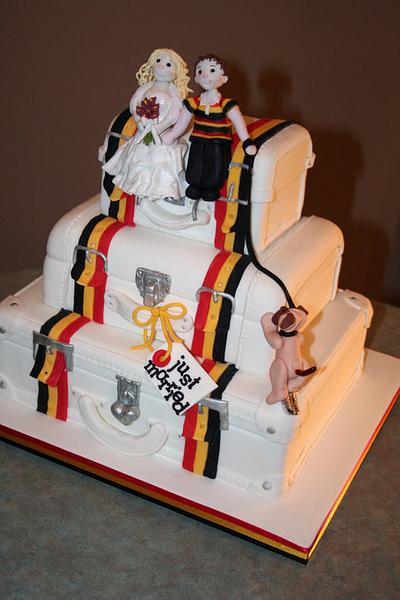 Suitcase wedding cake - Cake by BeesNees
