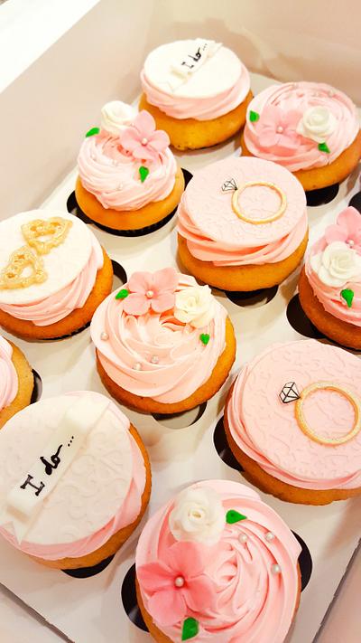 Bridal shower cupcakes! - Cake by Iced n Frosted!