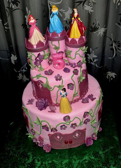 princess castle - Cake by Rhonda Goodwin