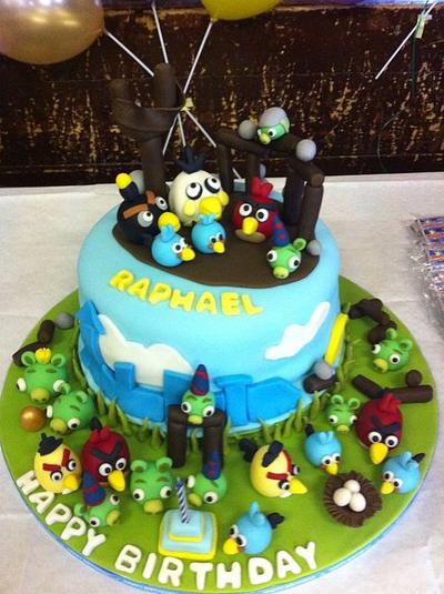 Angry Birds Cake - Cake by Ambeverly