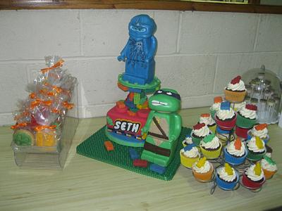 Lego cake and matching cupcakes - Cake by jen lofthouse