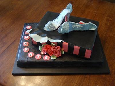 High Heel Grad Cake - Cake by Dayna Robidoux