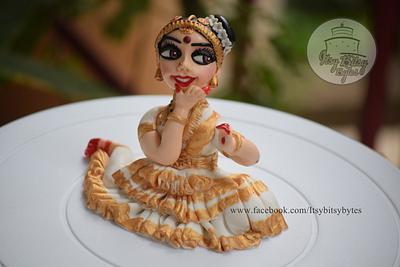 Mohiniyattam Dancer - Cake by Divya Haldipur