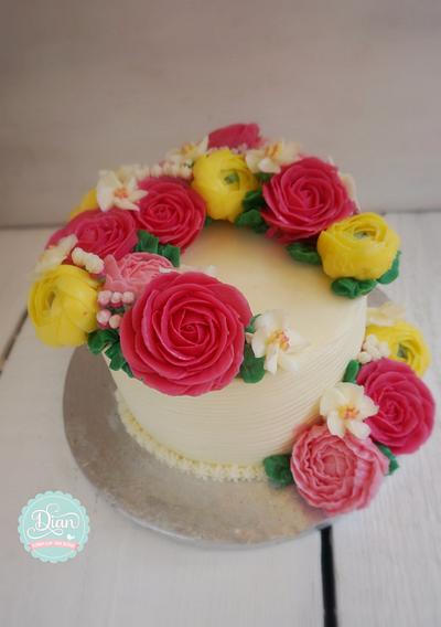 floral butter cream cake - Cake by Dian flower clay -cake design