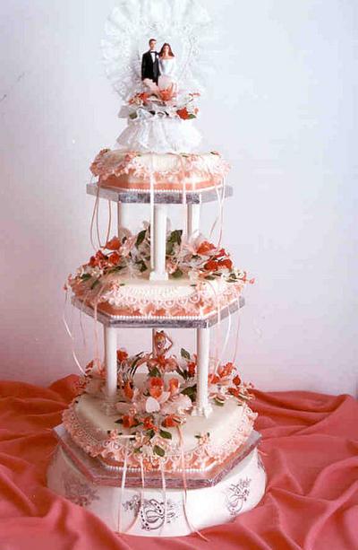 Peach Wedding Cake - Cake by Rosanna Bayer