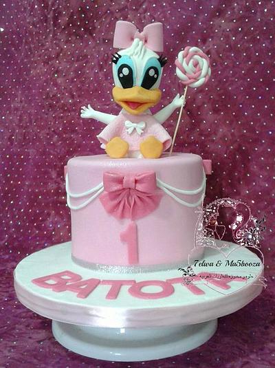 Daisy Duck - Cake by Zahraa Fayyad