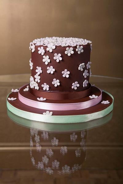 Blosoms - Cake by Danijela Lilchickcupcakes