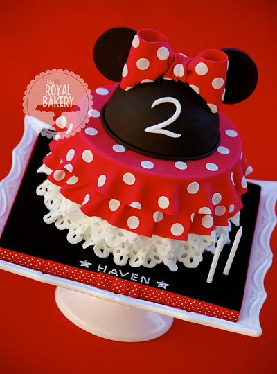 Minnie Mouse Petticoats - Cake by Lesley Wright