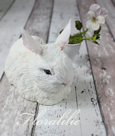 White Rabbit - Cake by Floralilie