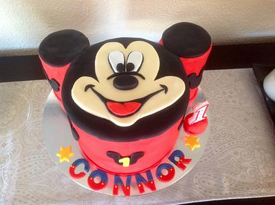 Mickey Mouse - Cake by Chantelle's Cake Creations