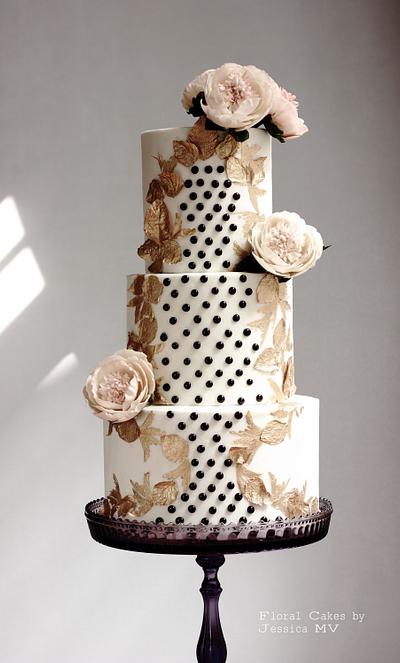 CLASSIC WEDDING CAKE - Cake by Jessica MV