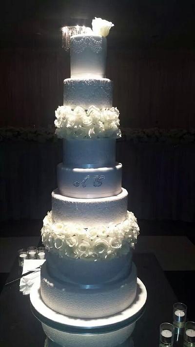 7 tier wedding cake - Cake by Paul Delaney of Delaneys cakes