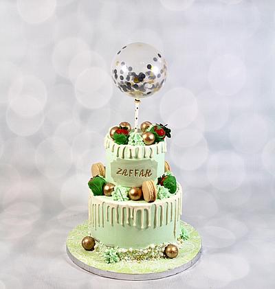 Light green drip cake - Cake by soods