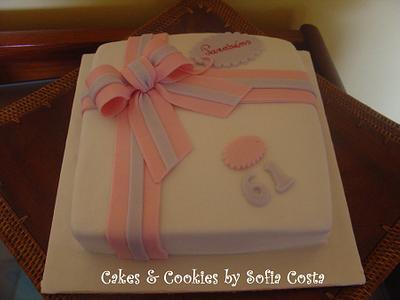 present... - Cake by Sofia Costa (Cakes & Cookies by Sofia Costa)