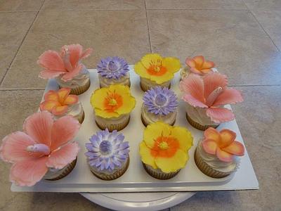 Flower cupcakes - Cake by JB