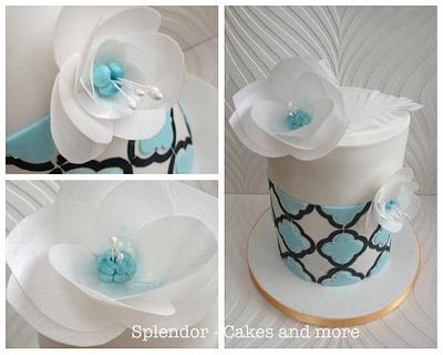 Aqua Quatrefoil - Cake by Ellen Redmond@Splendor Cakes