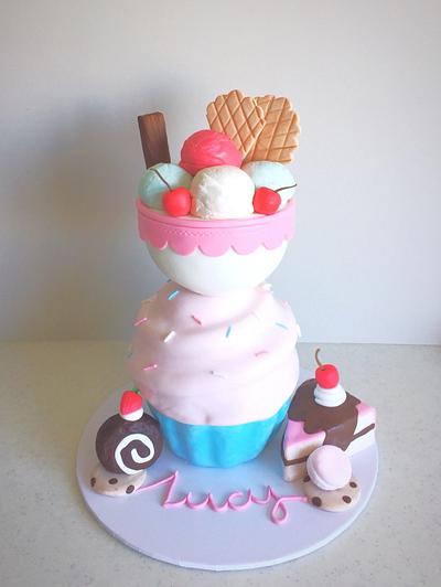 Sweet treats cake  - Cake by Kellie