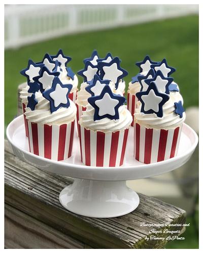 Stars and Stripes!   - Cake by Tammy LaPenta
