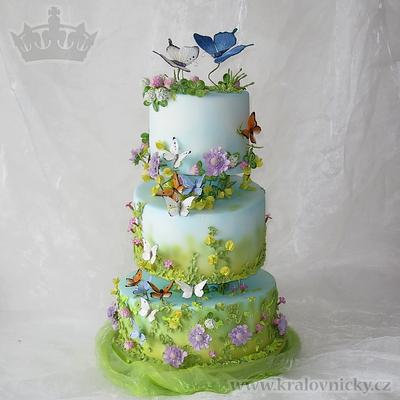 When butterflies dancing - Cake by Eva Kralova