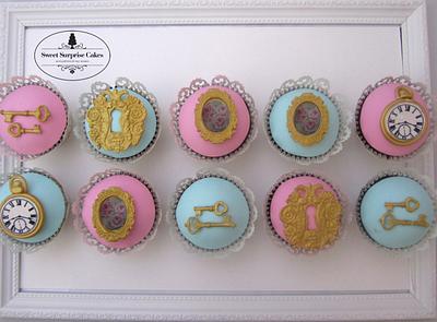 Alice in Wonderland Cup Cakes - Cake by Rose, Sweet Surprise Cakes