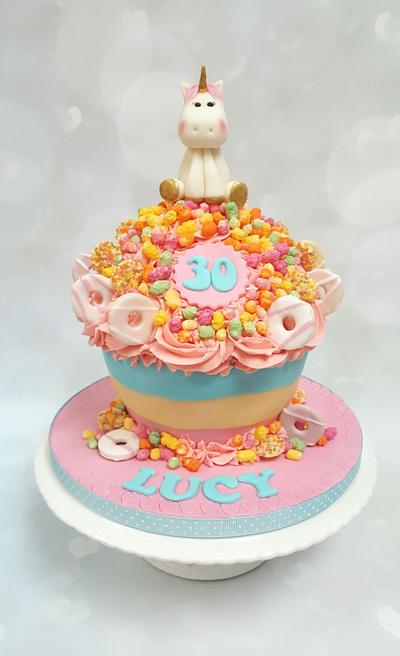 Rainbow unicorn giant cupcake  - Cake by Vanilla Iced 