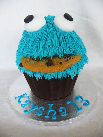 Giant cookie monster  - Cake by berrynicecakes