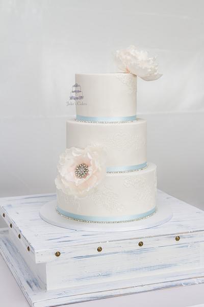 Lace Bling Wedding cake - Cake by Jake's Cakes