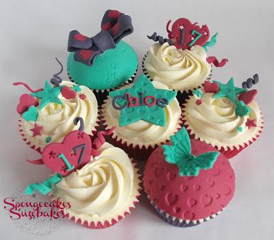 Happy 17th Cupcakes! - Cake by Spongecakes Suzebakes