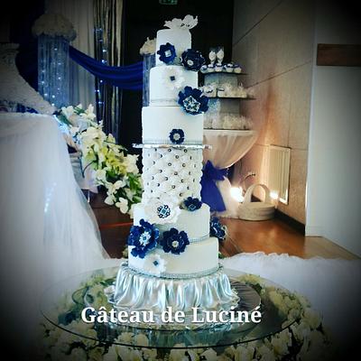 Wedding cake with edible flowers - Cake by Gâteau de Luciné