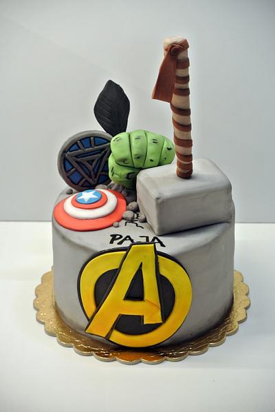 Avengers - Cake by Klara Liba