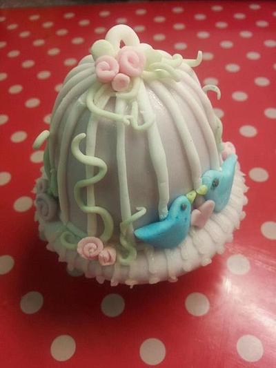 Birdcake Cupcake - Cake by EmzCakes