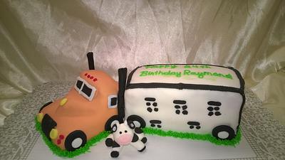 My Little Cow Truck - Cake by maryk1205
