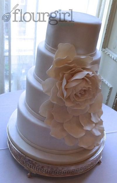 Corsage Wedding Cake - Cake by Julie